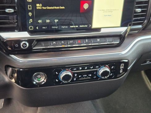 Certified 2024 GMC Sierra 1500 SLT image 18