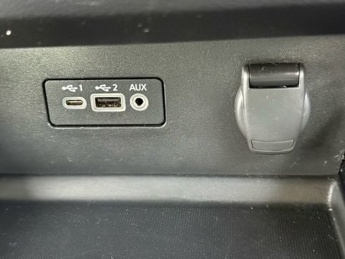 Used 2024 Nissan Altima 2.5 SV image 17