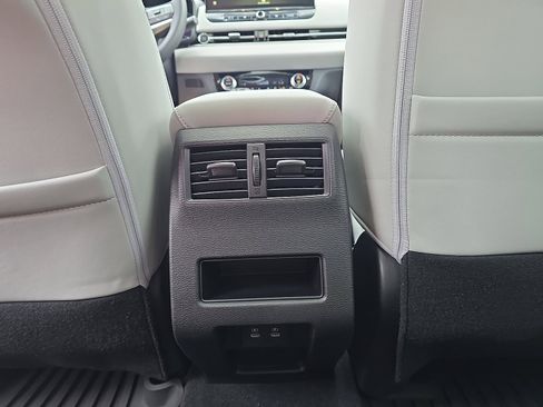 New 2025 Mitsubishi Outlander SE image 27