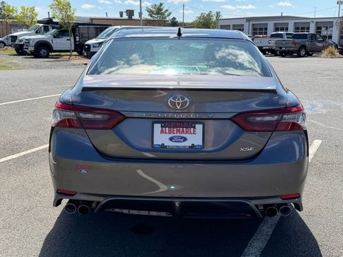 Used 2023 Toyota Camry XSE FWD image 4