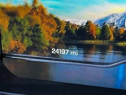 Used 2024 Chevrolet Silverado 3500 High Country image 13