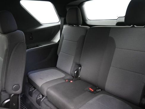 Used 2022 Chevrolet Traverse LT w/ LPO, Blackout Package image 20