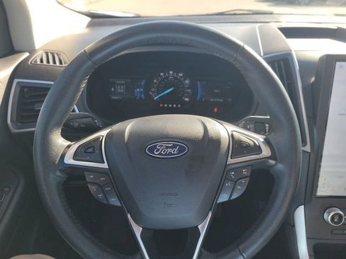 Used 2024 Ford Edge SEL image 13