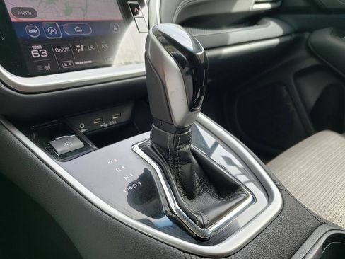 Used 2020 Subaru Outback Premium AWD/4WD image 24