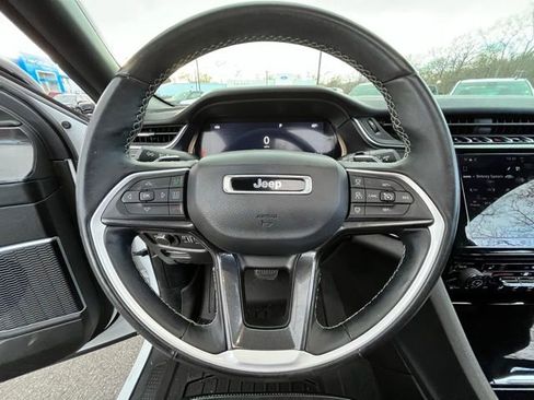 Used 2022 Jeep Grand Cherokee L Laredo AWD/4WD image 30