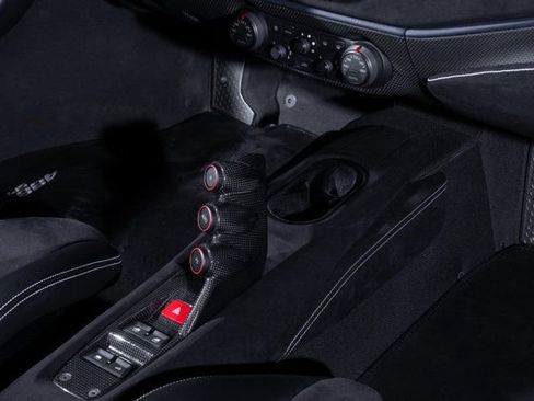 Used 2020 Ferrari 488 Pista Spider image 21