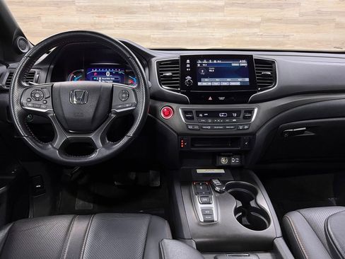 Used 2022 Honda Pilot TrailSport image 2