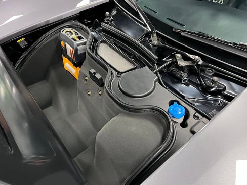 Used 2006 Ford GT image 14