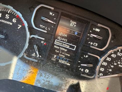 Used 2021 Toyota Tundra SR5 w/ SR5 Upgrade Package RWD image 14