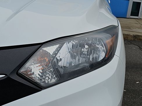 Used 2016 Honda HR-V EX image 9