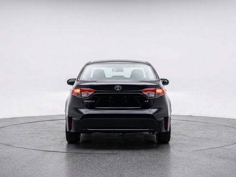 Used 2025 Toyota Corolla LE FWD image 7