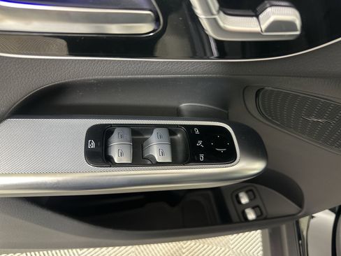 New 2025 Mercedes-Benz GLC 350e 4MATIC image 13