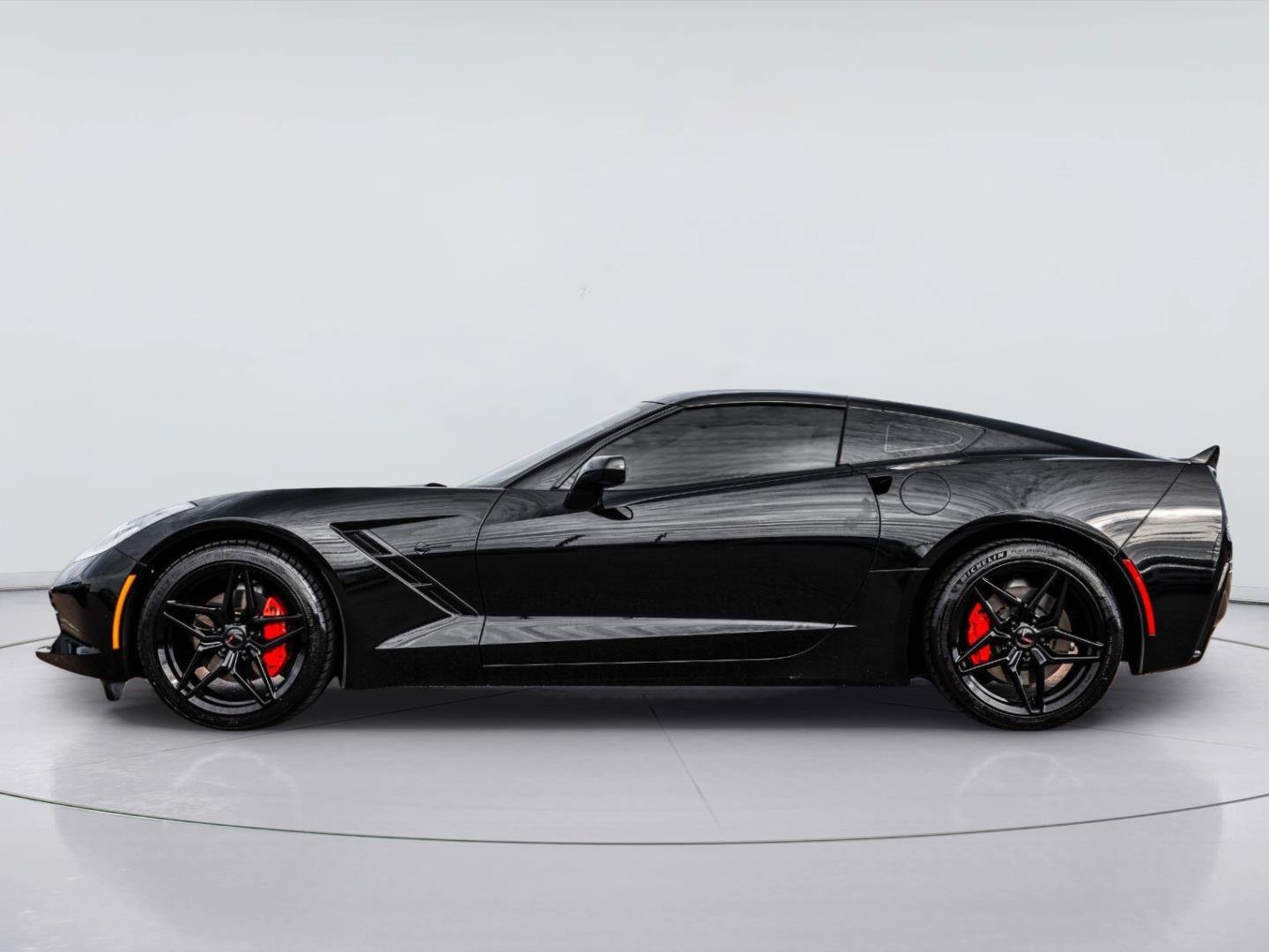 Used 2019 Chevrolet Corvette Stingray Coupe w/ 2LT Preferred Equipment Group RWD image 6