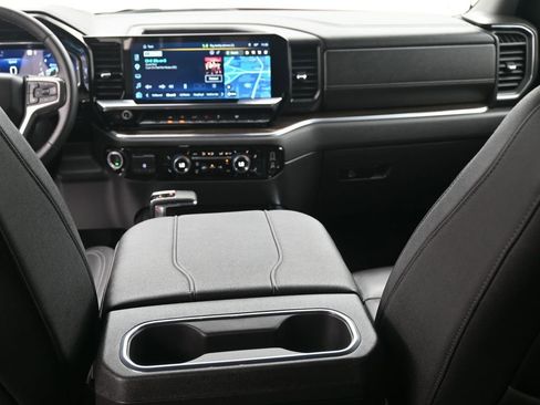 Used 2023 Chevrolet Silverado 1500 RST AWD/4WD image 14