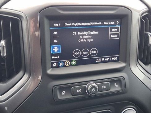 Used 2025 Chevrolet Silverado 1500 Custom image 5