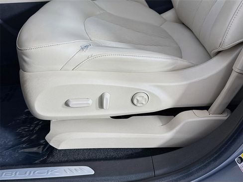 Used 2020 Buick Envision Preferred FWD image 19