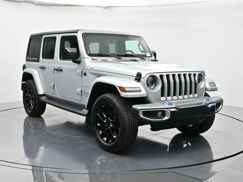Used 2023 Jeep Wrangler Unlimited Sahara image 3
