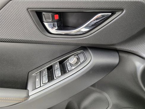 New 2025 Subaru Crosstrek 2.5i Limited w/ Crosstrek Mirror Package image 12