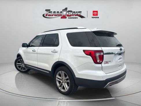 Used 2016 Ford Explorer Limited w/ Equipment Group 301A FWD image 2