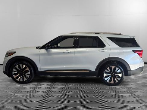Used 2025 Ford Explorer Platinum w/ LUX Leather Package AWD/4WD image 2