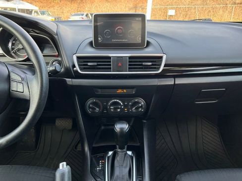 Used 2015 MAZDA MAZDA3 i Sport image 18
