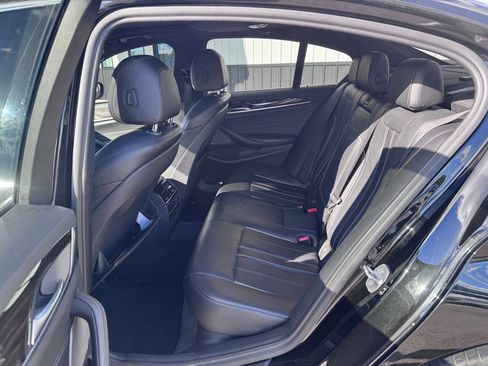 Used 2018 BMW 530i xDrive AWD/4WD image 14