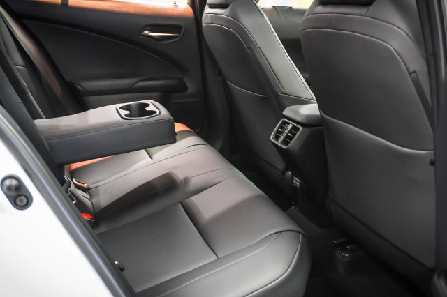 Certified 2025 Lexus UX 300h FWD w/ Accessory Package (Z2) image 24