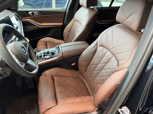 New 2026 BMW X5 xDrive40i w/ M Sport Package image 12