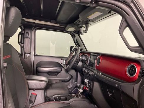 Used 2019 Jeep Wrangler Unlimited Rubicon AWD/4WD image 17