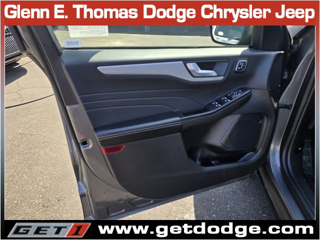 Used 2025 Ford Escape Platinum AWD/4WD image 24