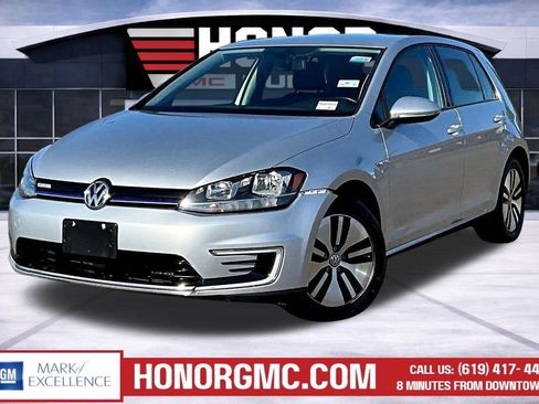 Used 2019 Volkswagen e-Golf SE w/ Driver Assistance Package FWD image 3