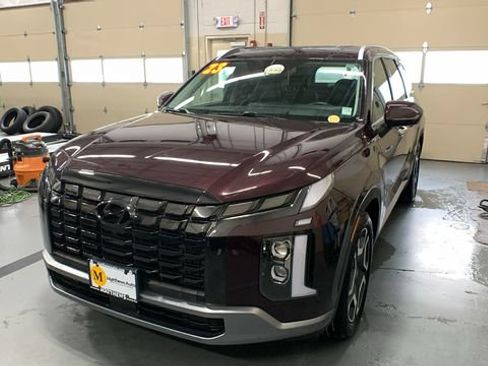 Used 2023 Hyundai Palisade Limited AWD/4WD image 3