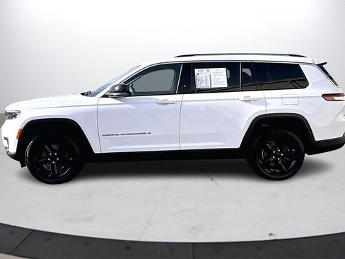 Certified 2022 Jeep Grand Cherokee L Limited image 6