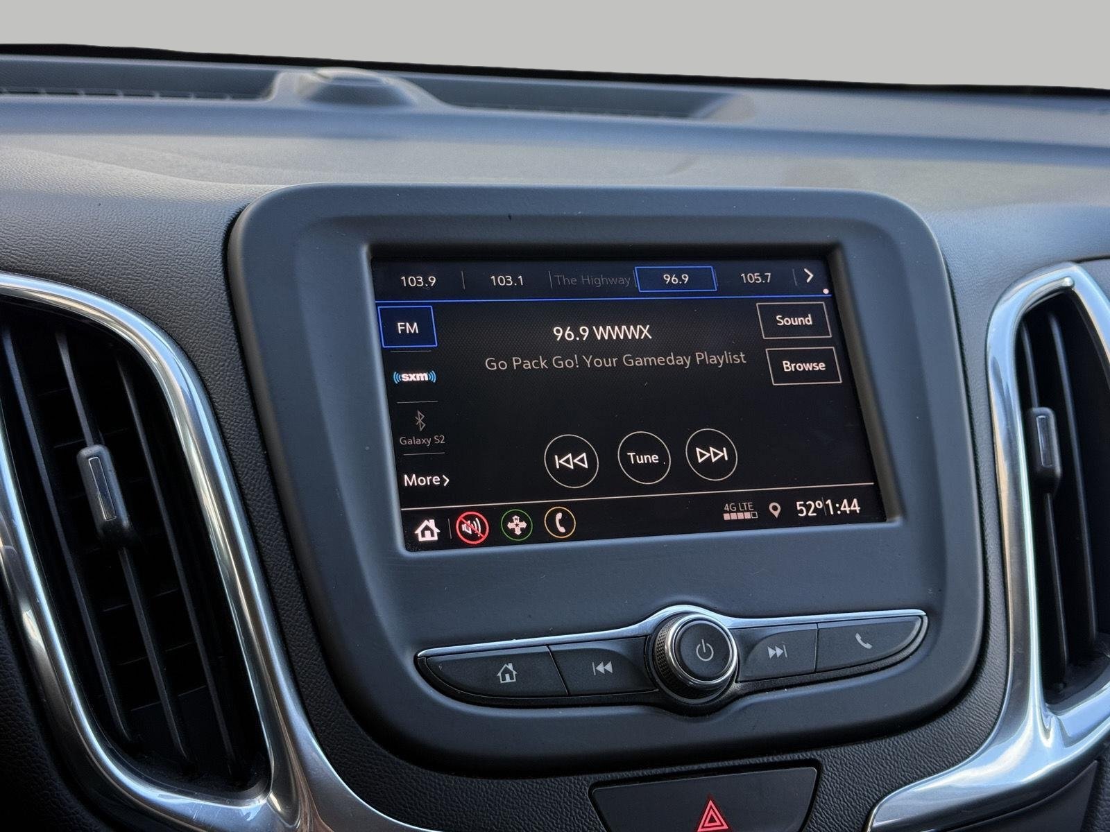 Used 2020 Chevrolet Equinox LT AWD/4WD image 36