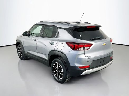 Used 2025 Chevrolet TrailBlazer LT AWD/4WD image 5