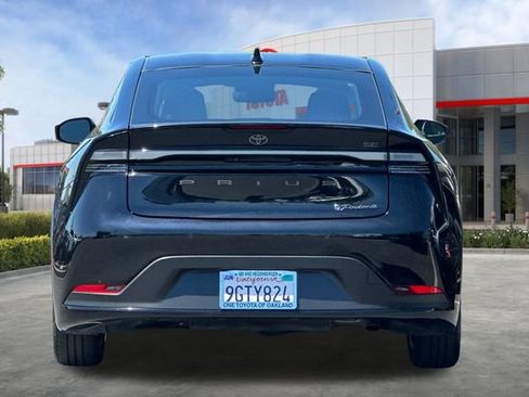 Certified 2023 Toyota Prius Prime FWD image 6
