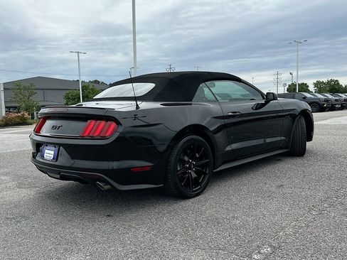 Used 2017 Ford Mustang GT Premium w/ Equipment Group 401A RWD image 6