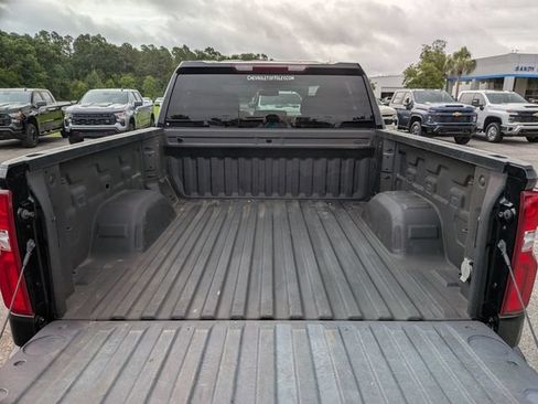 Used 2024 Chevrolet Silverado 1500 LTZ w/ Z71 Off-Road Package AWD/4WD image 33