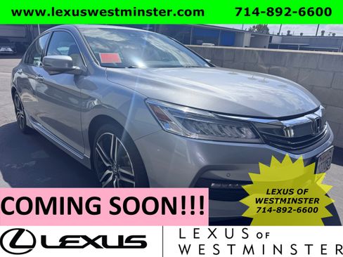 Used 2016 Honda Accord Touring image 1