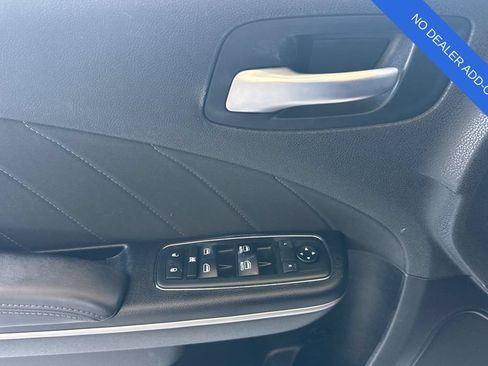 Used 2019 Dodge Charger GT RWD image 11