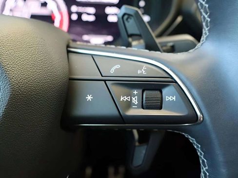Used 2021 Lamborghini Urus AWD/4WD image 9