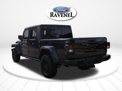 Used 2022 Jeep Gladiator Sport AWD/4WD image 6
