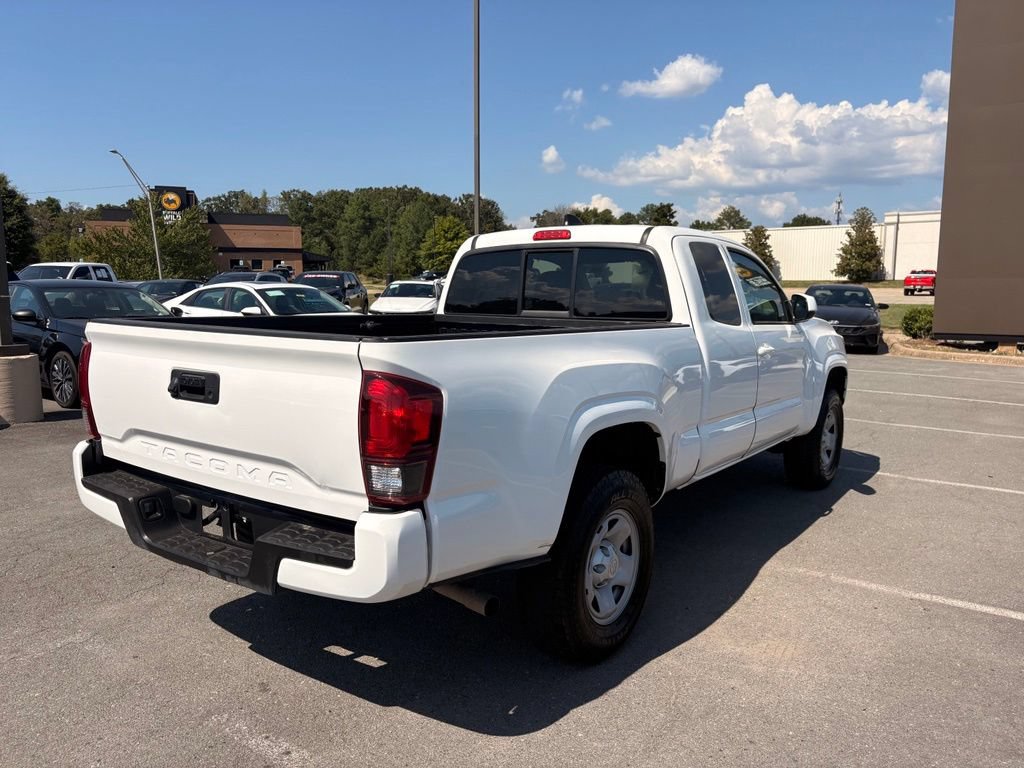 Used 2022 Toyota Tacoma SR RWD image 8