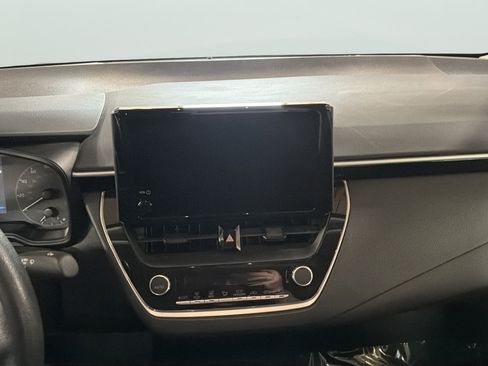 Used 2024 Toyota Corolla LE FWD image 18