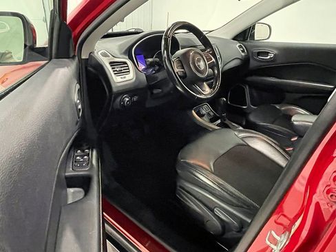 Used 2020 Jeep Compass Latitude image 17