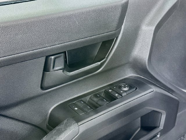 Used 2025 Toyota Tacoma SR5 AWD/4WD image 23
