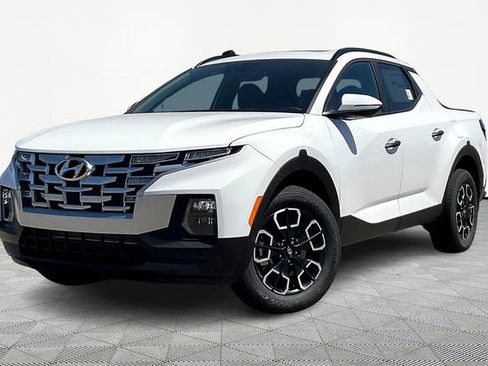 Used 2024 Hyundai Santa Cruz SEL w/ Activity Package image 2