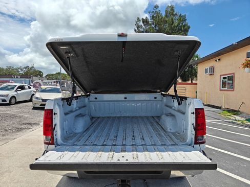 Used 2009 GMC Sierra 1500 SLE w/ Regional Value Package RWD image 13