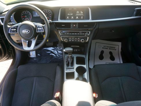 Used 2020 Kia Optima LX image 10
