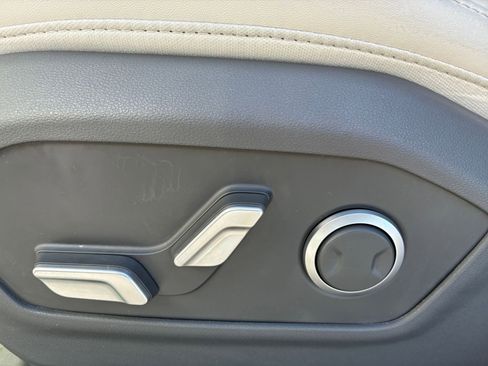 Used 2025 Hyundai Santa Fe SEL image 23